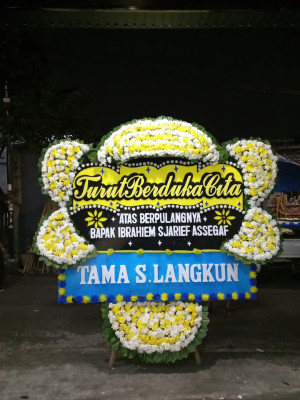 Papan Bunga Duka di Bandar Baru